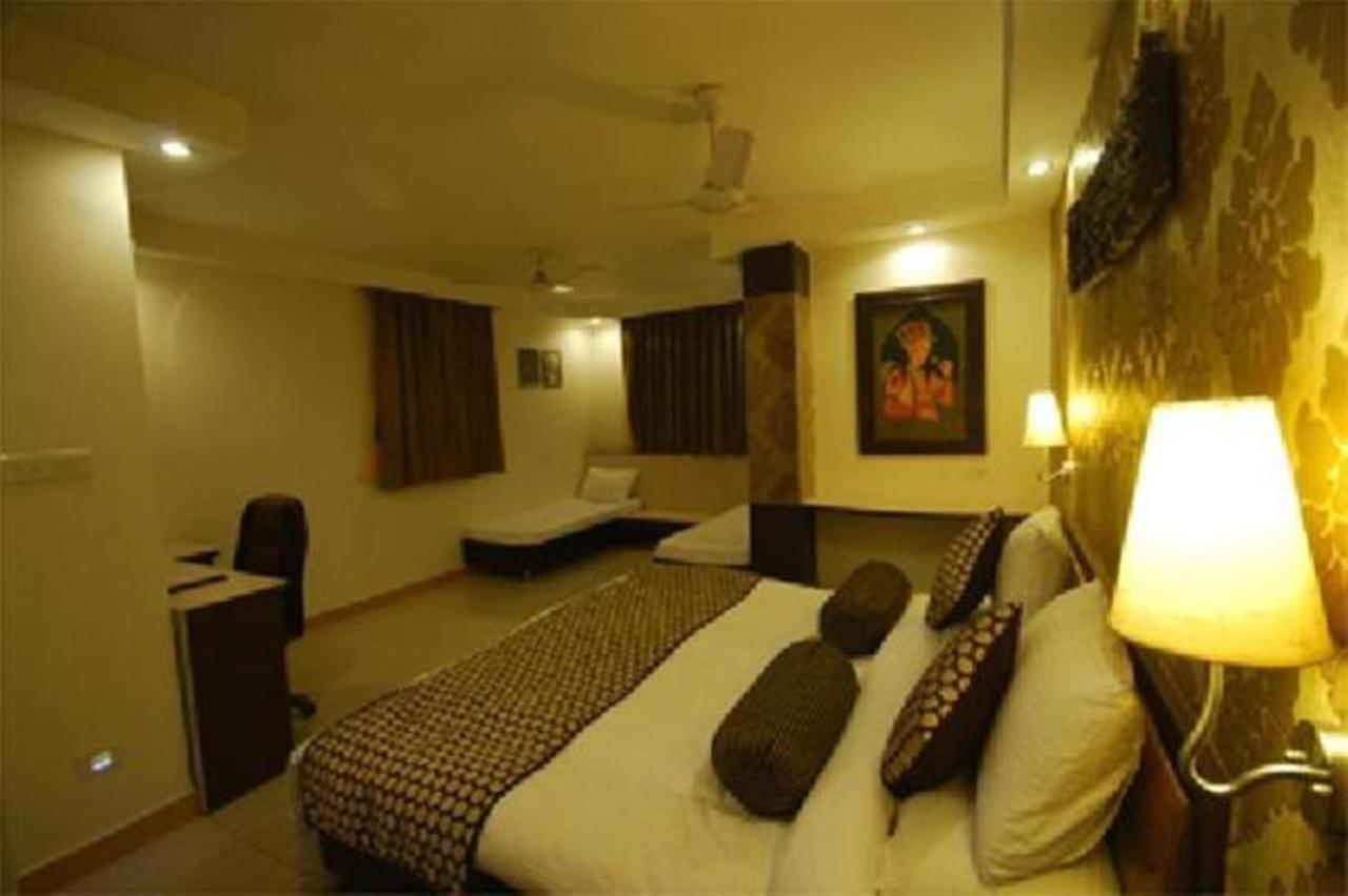 Hotel Suncity International จ๊อดปูร์ ภายนอก รูปภาพ