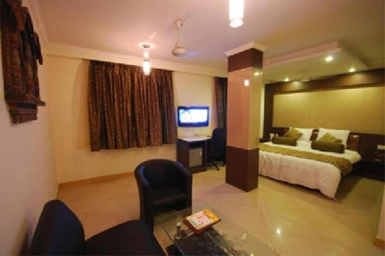 Hotel Suncity International จ๊อดปูร์ ภายนอก รูปภาพ