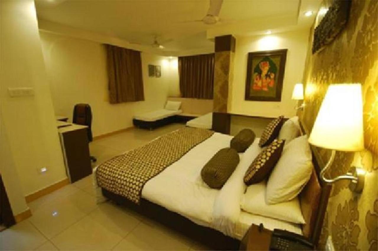 Hotel Suncity International จ๊อดปูร์ ภายนอก รูปภาพ